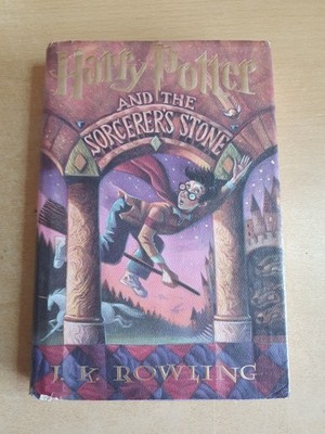 The Sorcerer's Stone Harry Potter USA Hardcover JK Rowling 1998 1st Edition