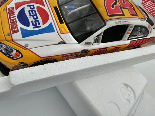 RARO 2009 JEFF GORDON #24 PEPSI CHALLENGER RETRO 1:24 ACCIÓN #4 NUEVO CON CAJA TORNILLO - Imagen 11 de 11