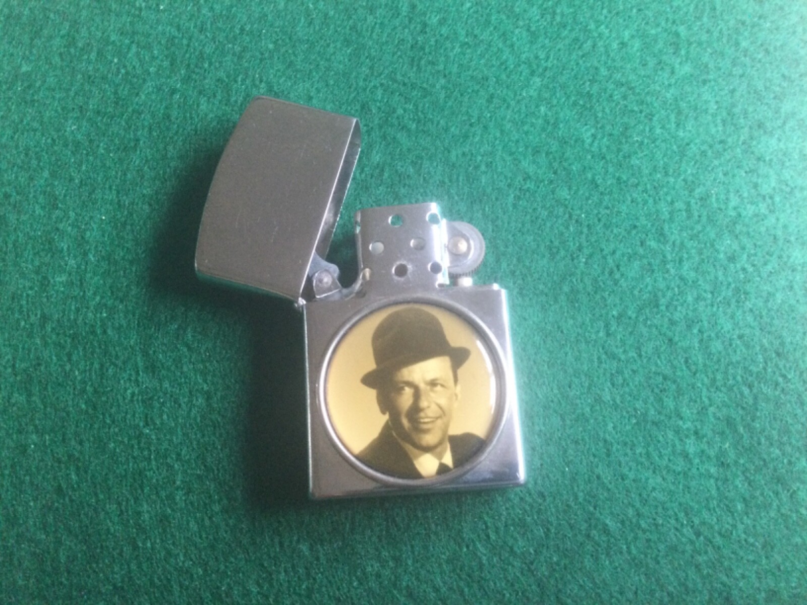 Classic &ldquo;Frank Sinatra&rdquo; cigarette lighter