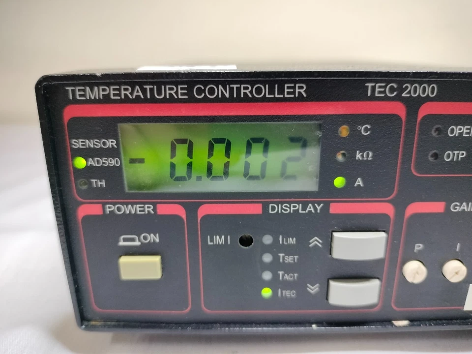 THORLABS TEC 2000 TEC2000 2A/12W Temperature Controller 30W 230VAC - Image 3 of 4