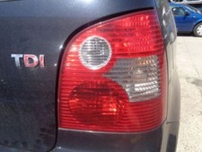 Rückleuchte Heckleuchte rechts + Lampenträger VW POLO (9N_) 1.9 TDI