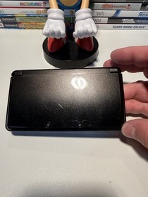 Nintendo 3DS Handheld System - Cosmo Black + Charger Super Mario Land 3d