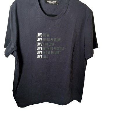 Neil Barrett Mens Live Manifesto Graphic TShirt Navy Blue XL PBJT364S Made Italy