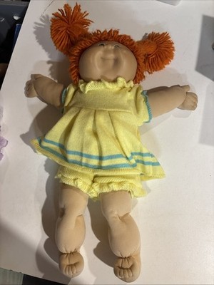 Cabbage patch Kids Vintage 1978/1982 Blue Eyes Yellow Outfit