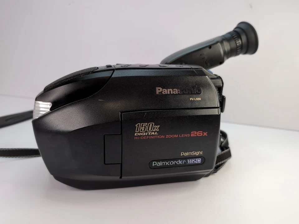 Panasonic Palmcorder Camcorder PV-L559D  VHSC Palmsight TESTED.  - Image 2 of 4