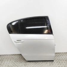 VOLKSWAGEN PASSAT B7 Tür hinten rechts 3AE833056 2.0 Diesel 103 kW 2014 33479460