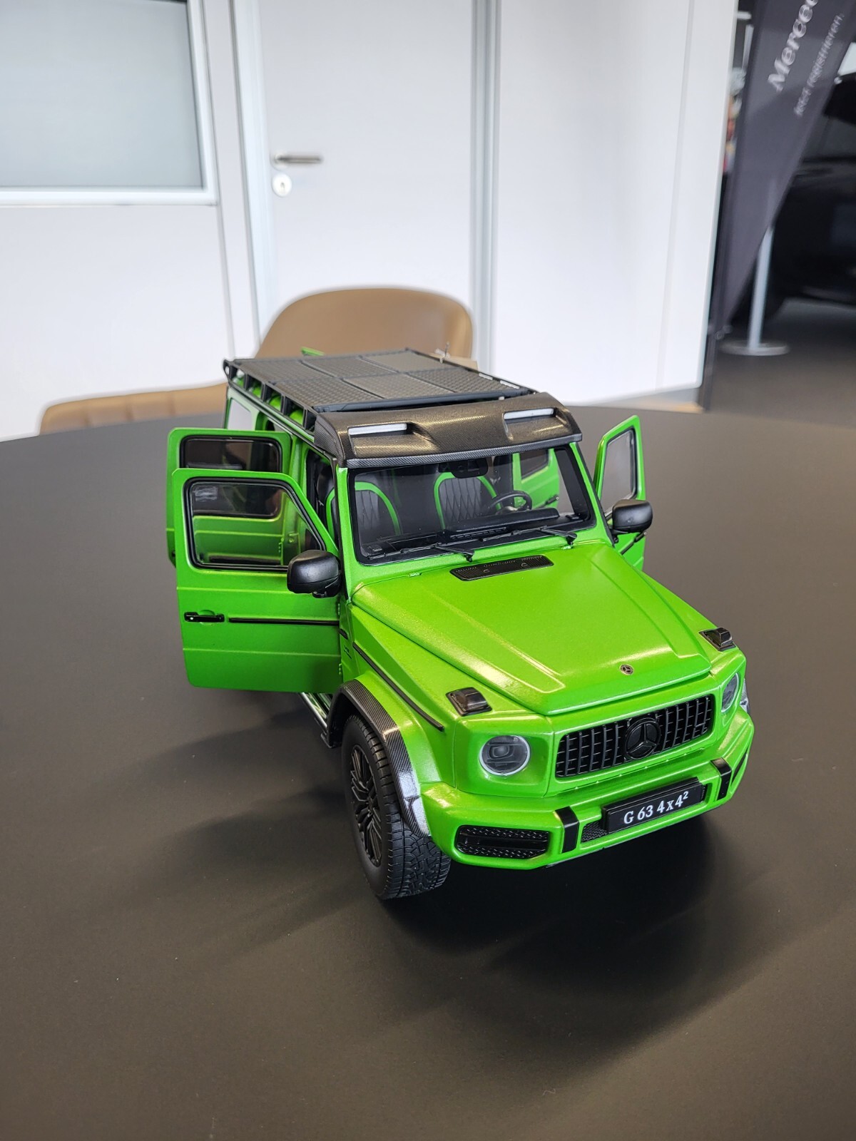 Original Mercedes-Benz AMG G 63 4x4 greenhell magno crazy iScale 1  