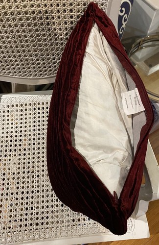 LAURA ASHLEY BURGUNDY CUSHION X 1-RIPPLE VELVETEEN-AS NEW--100% FEATHER-45x45 - Picture 5 of 5