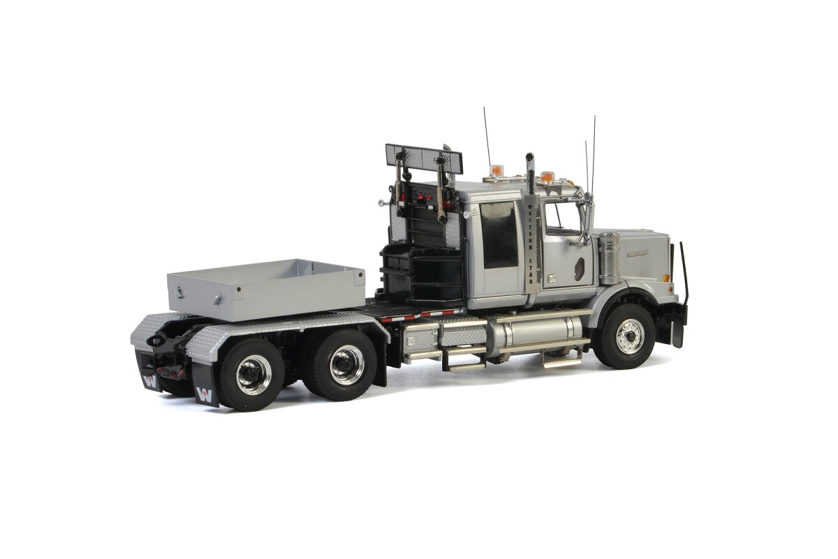 デコトラ‼️イタレリ製・1/24 Western Star 4964★未組立品★ デコトラ‼️イタレリ製・1/24 Western Star 4964☆未組立品