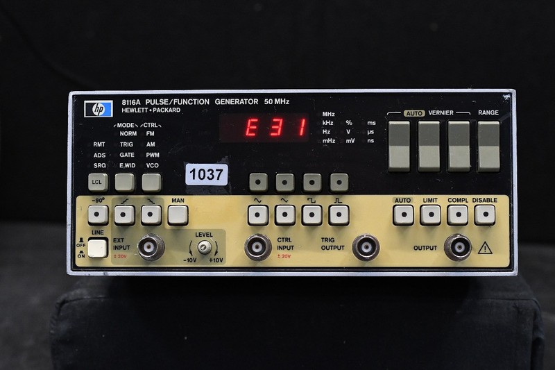 HP Agilent Keysight 8116A Pulse / Function Generator (50MHz)