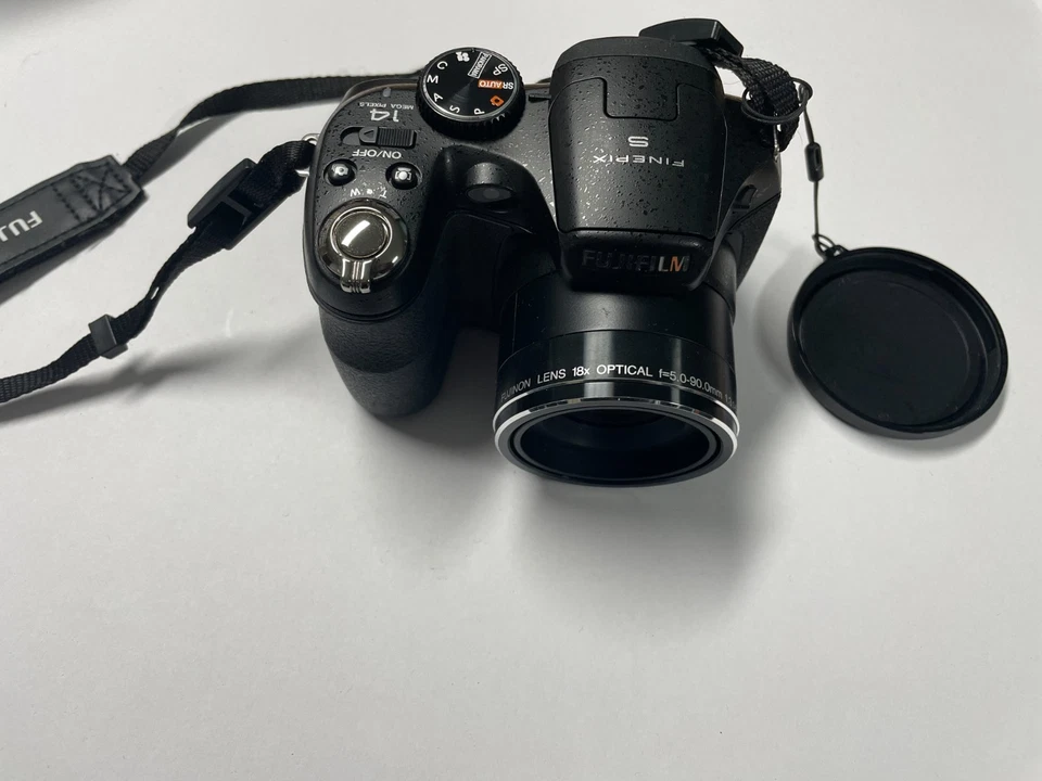 Fujifilm FinePix S2950, Foto 1 von 3