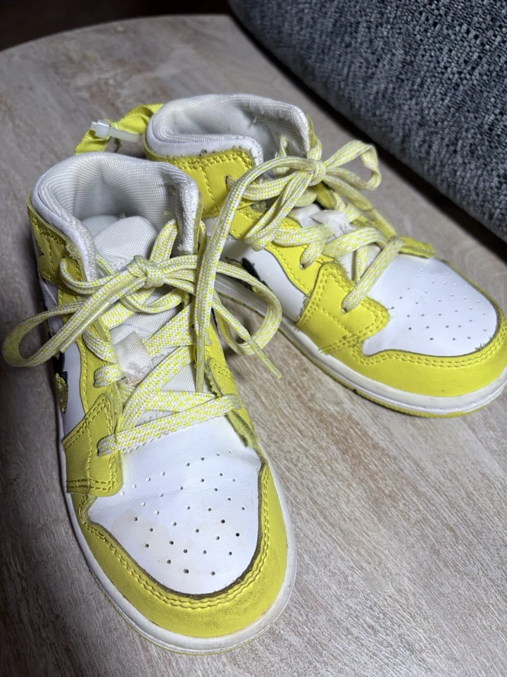 Nike Air Jordan Amarillo Floral Blanco AV5172-700 Niños EE. UU. Talla 9c Difícil de Encontrar Foto 4 de 4