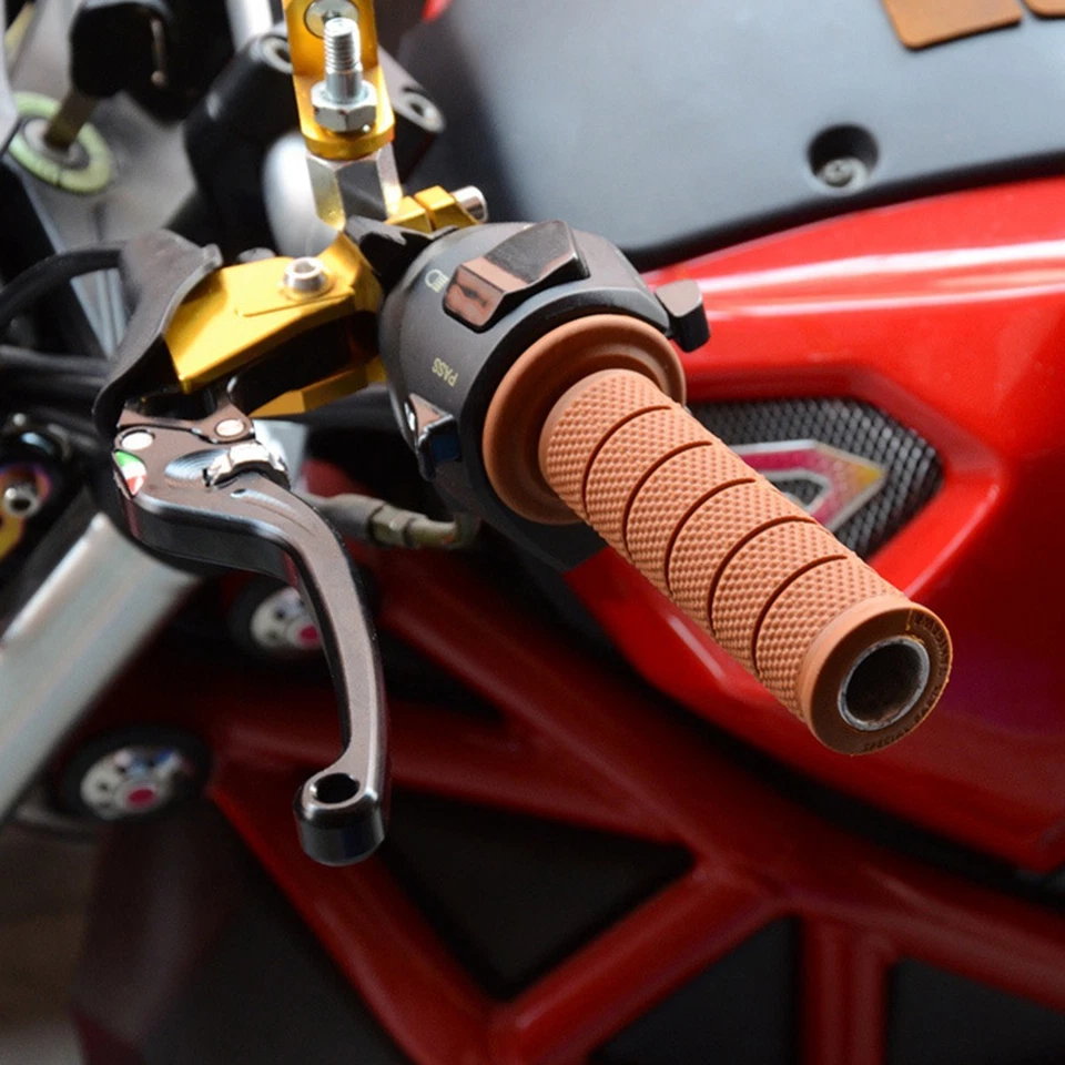 Motorcycle Handlebar Grips 7/8" 22mm – Vintage Cafe Racer JDM Diamond Rubber - Image 2 of 4