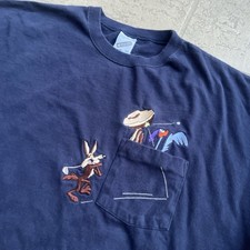 Vtg Looney Tunes navy t-shirt featuring embroidered Coyote And Roadrunner XL
