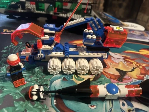 LEGO 6898 Space: Ice-Sat V 100% Complete with Instructions Ice Planet 2002 Set