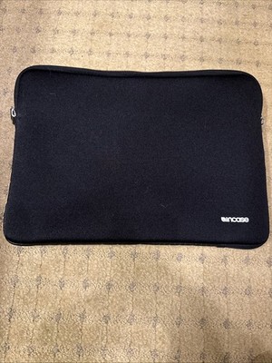 Incase Classic Black Laptop Sleeve Travel Case