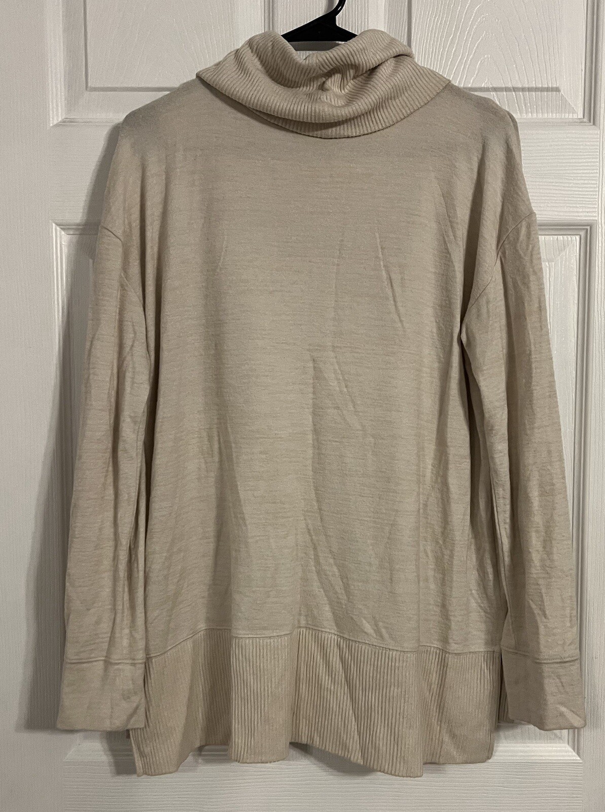 Gap Women’s Large Beige Solid Turtle Neck Long Sl… - image 2