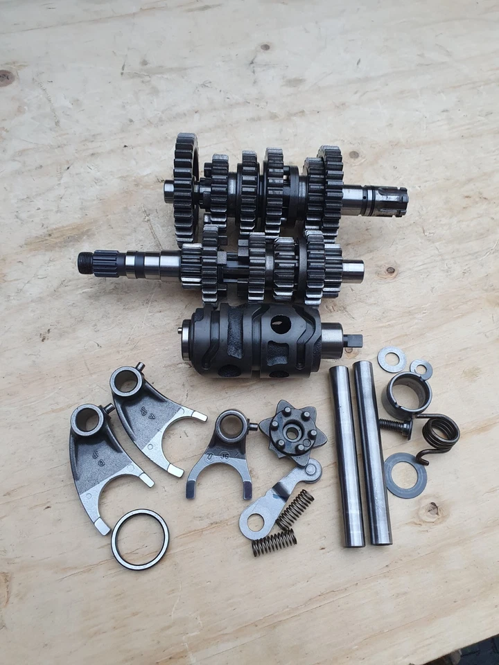 ♻️ Conjunto completo de caja de cambios KTM 125 Duke (2021 - 2023) ♻️ Foto 2 de 4