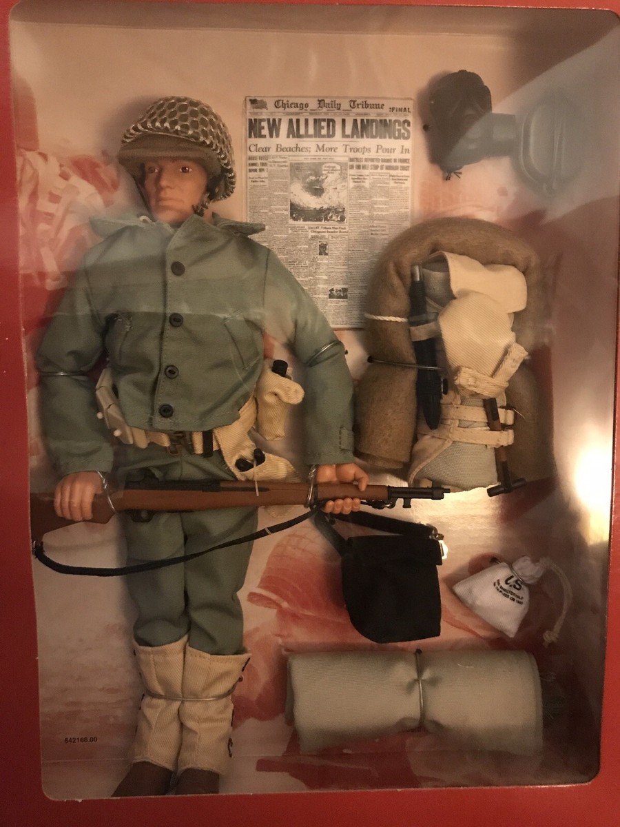 Hasbro G.I. Joe WWII D-Day Salute First Infantry Division Classic