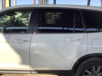 Used Rear Left Door Assembly Rear Side fits: 2020 Honda Pilot electric w/sunshad