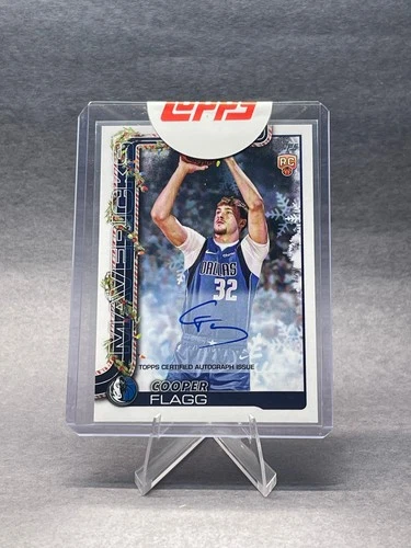 Cooper Flagg 2025 Topps Holiday Rookie On Card Auto #H161
