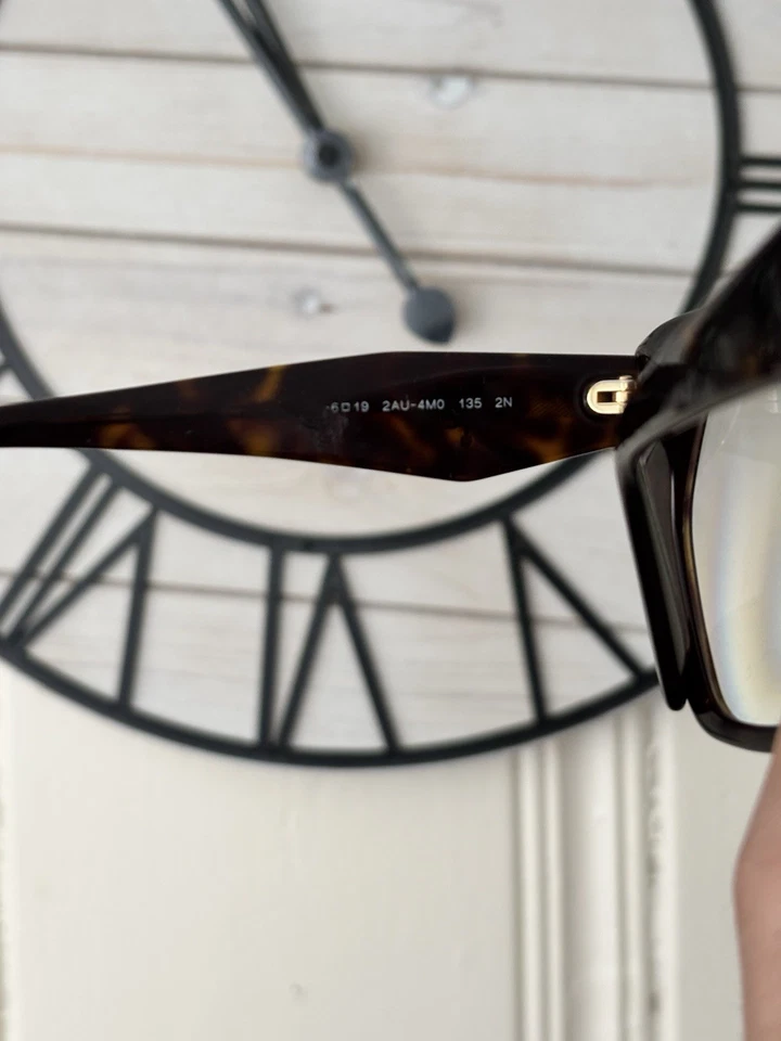 Lentes progressivas de óculos Prada prescritas - Imagem 4 de 4