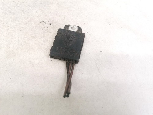 BMW 7-Series 2002 Fuses 8364557, Genuine #1478910-82