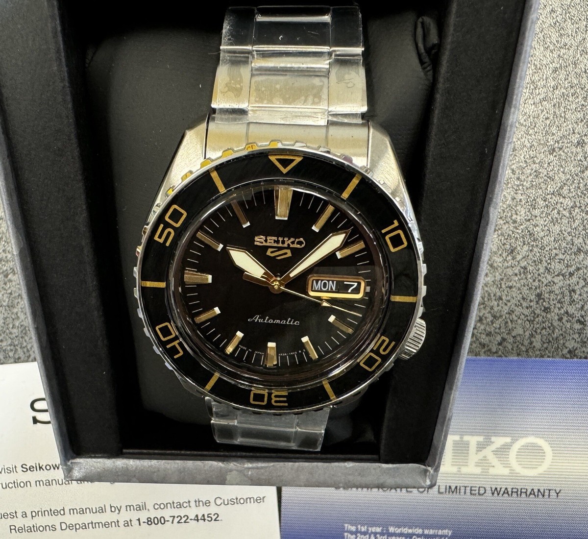 Seiko 5 Automatic Black Dial Steel Bracelet Men's Watch