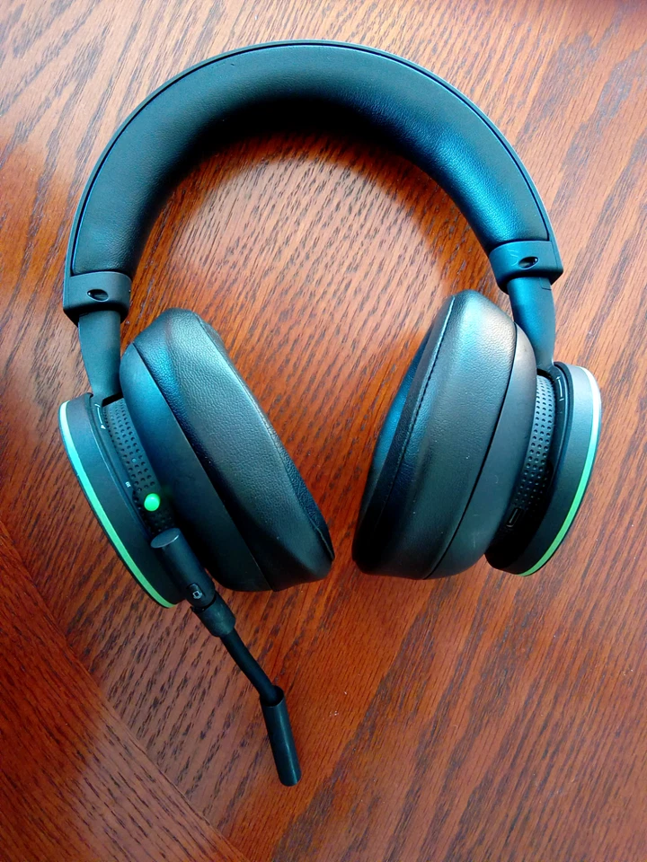 Xbox Wireless Headset~Xbox Series X|S, Xbox One FOR PARTS !!!READ DESCRIPTION!!! - Image 2 of 4