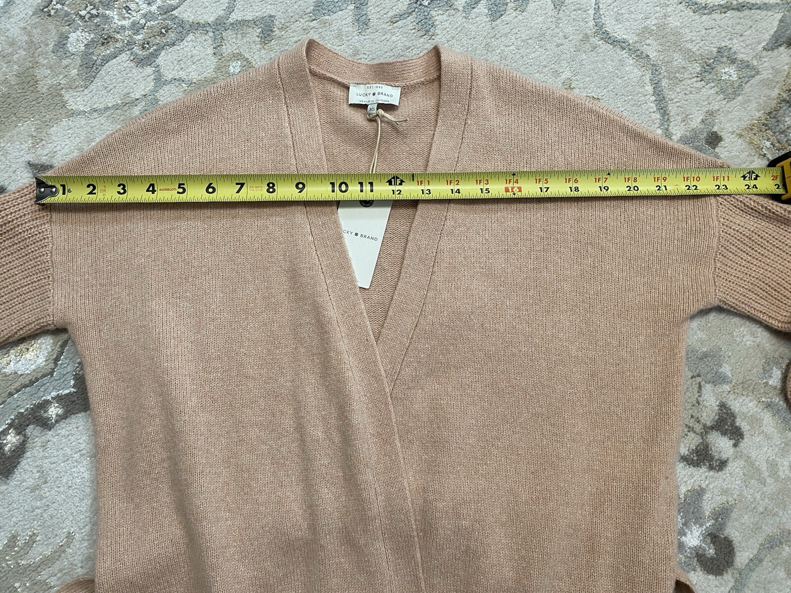 Picture 11 of 16