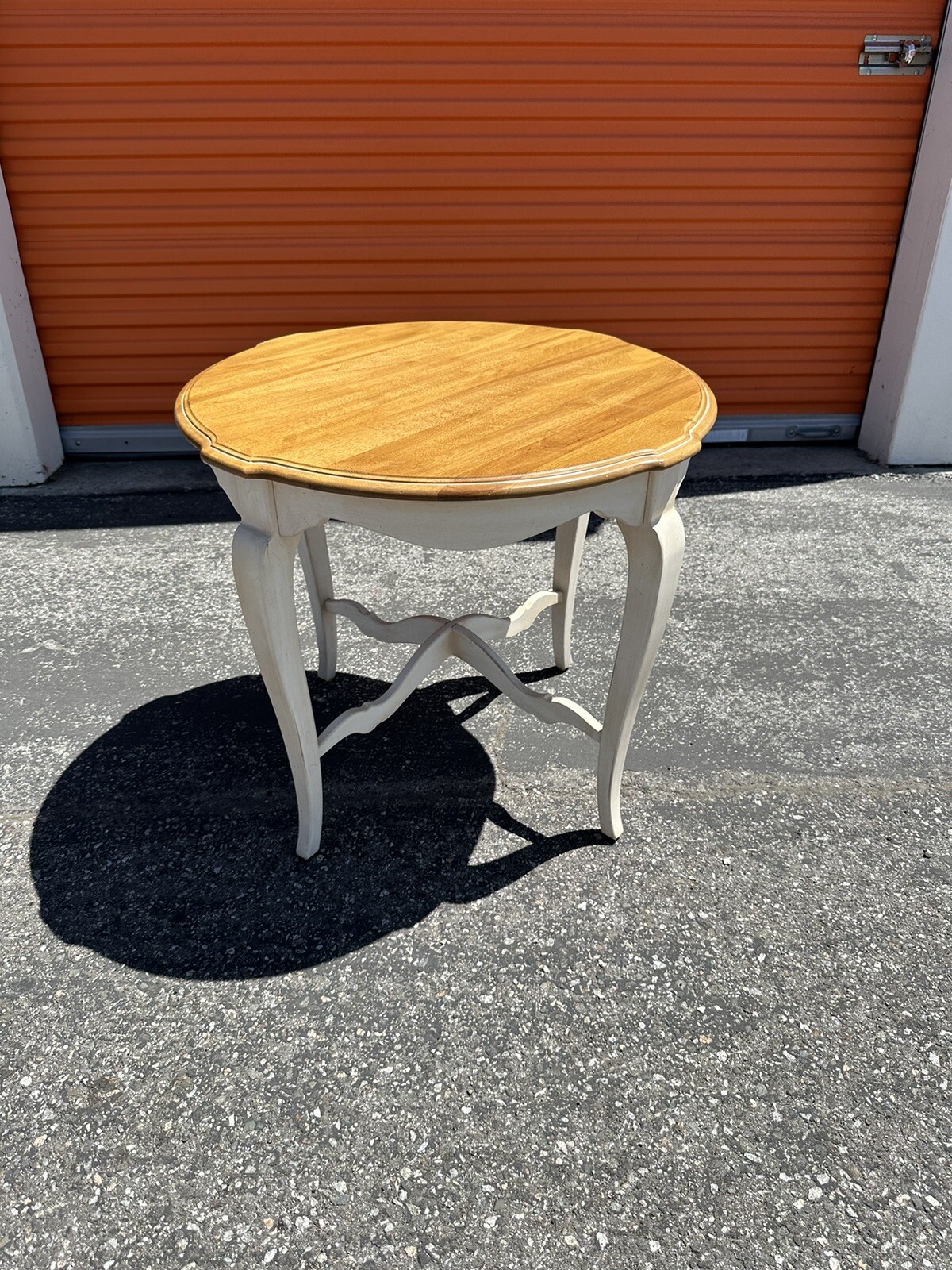 Ethan Allen Country French Round End Side Accent Table 268204 646 eBay