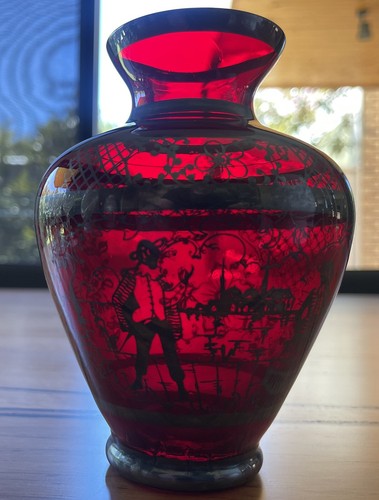 VINTAGE RUBY RED GLASS VASE WITH SILVER EMBOSSED PATTERN - Picture 7 of 11
