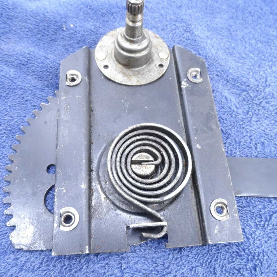 Window Regulator 1937-1938 Buick Special 41 47 Century 61 67 Sedan Right 4074619 - Image 4 of 4