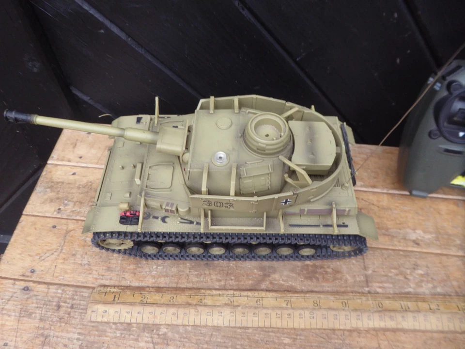Forces of Valor Radio Controlled Series - WW2 German Tank .Working order (M - Image 4 of 4