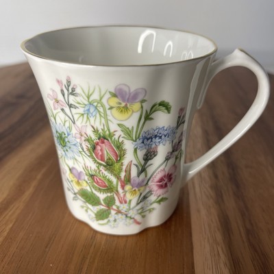 Aynsley Wild Tudor Tea Cup Bone China Coffee Mug Gold Accents England 3.5''