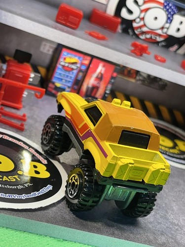 Hot Wheels 1984 Gulch Stepper Yellow 1:64 Diecast EX/NM Condition - Picture 6 of 7
