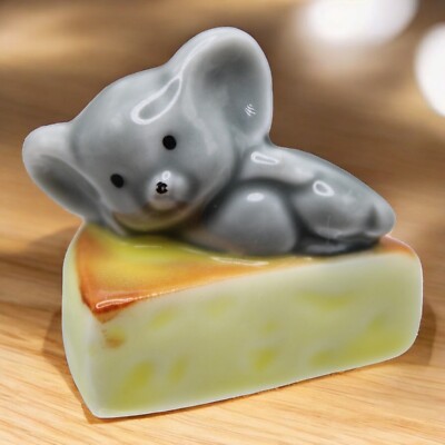 Vintage Switzerland Mouse On Cheese Figurine Porcelain Miniature 1 1/2''
