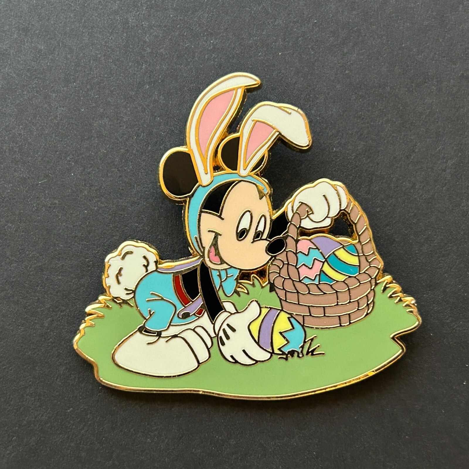 Holiday Pin Collection Set 2 - Mickey Mouse / Easter Disney Pin 37469