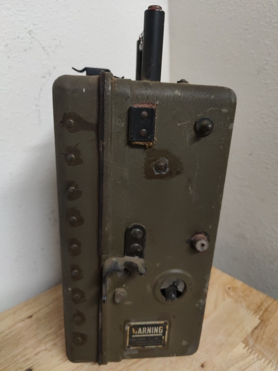 WWII ARMY SIGNAL CORPS BC-728-C FIELD RADIO RECEIVER EMERSON RADIO