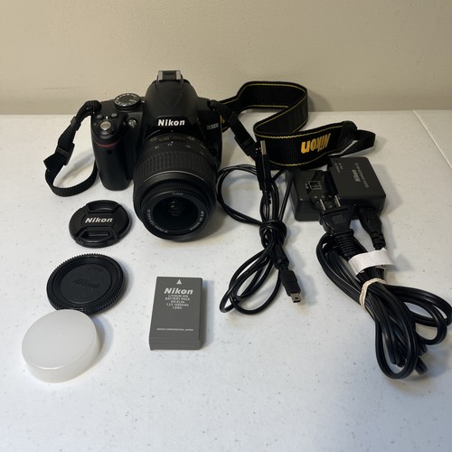 Nikon D3000 10.2MP DSLR Kamera DX Af-S Nikkor 18-55mm 1:3.5-5.6 G Objektiv funktioniert