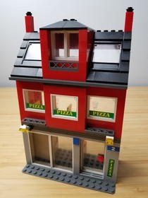 LEGO City 7641 City Corner Complete Bus Stop Street Shop Town 60031