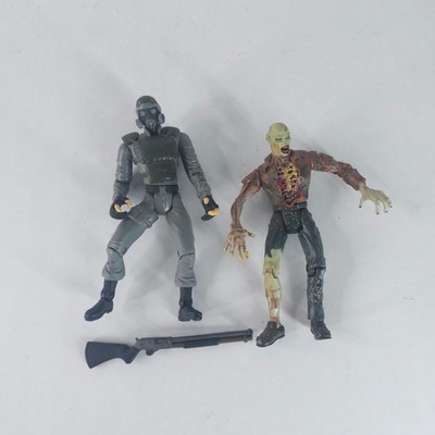 ToyBiz Resident Evil Hunk Zombie Action Figure Lot 1998 Capcom 2 Figure Lot