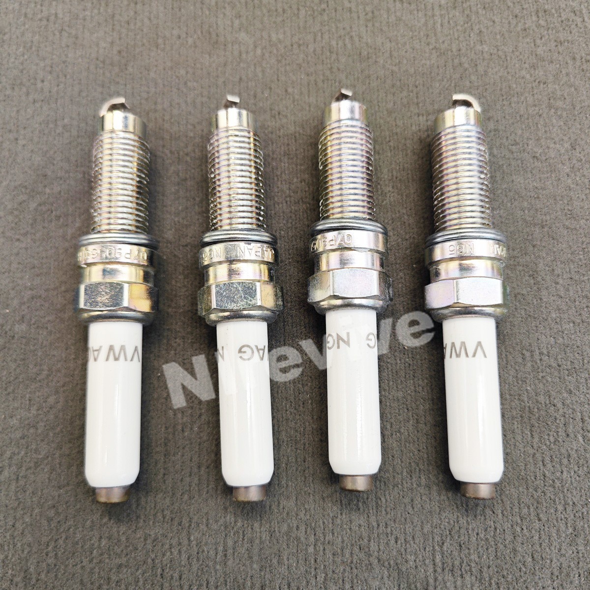 12 Pcs Bentley Spark Plugs W12 6.0T 07P905601B For W12 NEW