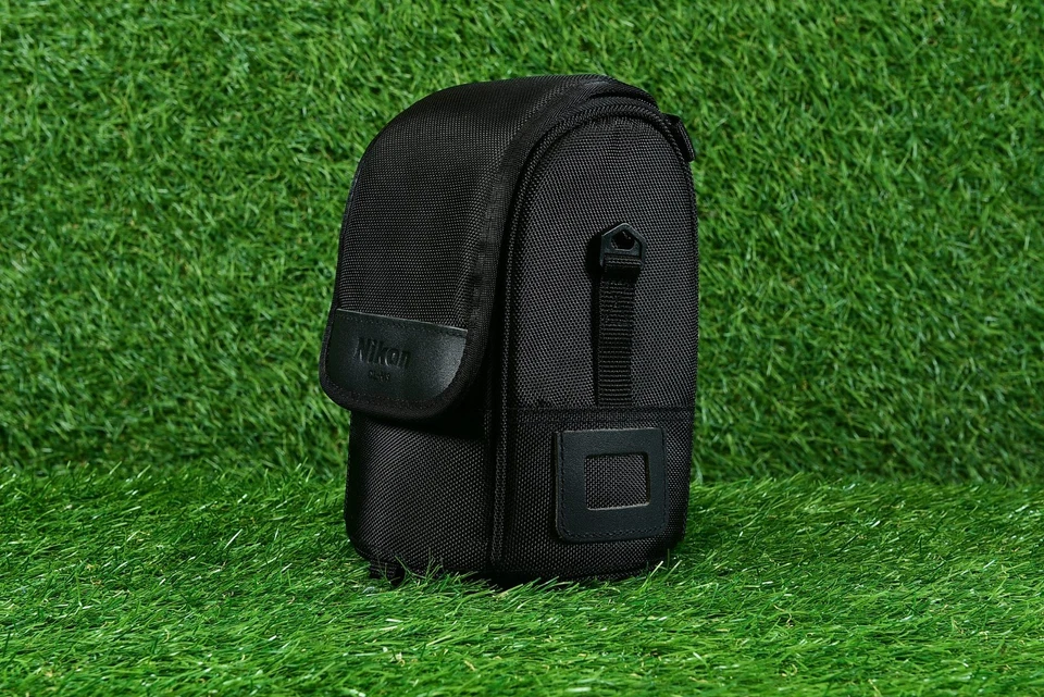 Nikon CL-M3 Semi-Soft Lens Protection Case Black, Lightly Used MINT No Strap - Image 3 of 4