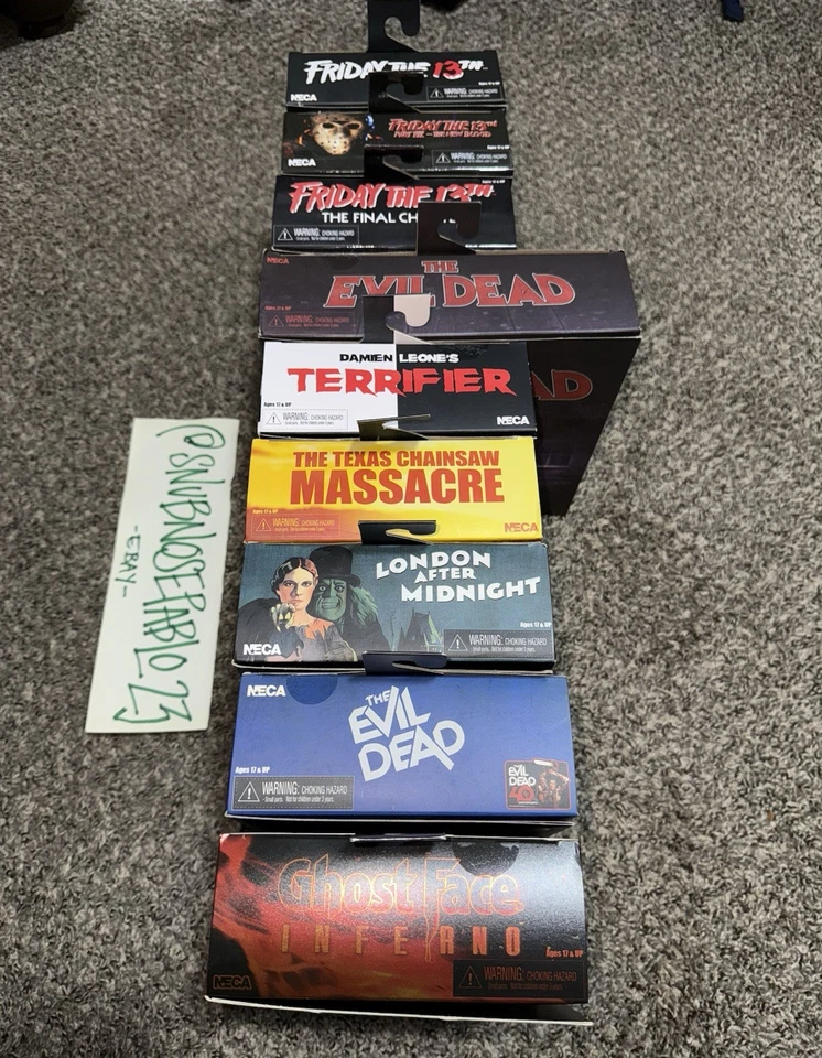 Lote de 9 figuras de acción de terror NECA Ultimate nuevas selladas en caja Ghostface Jason Foto 4 de 4