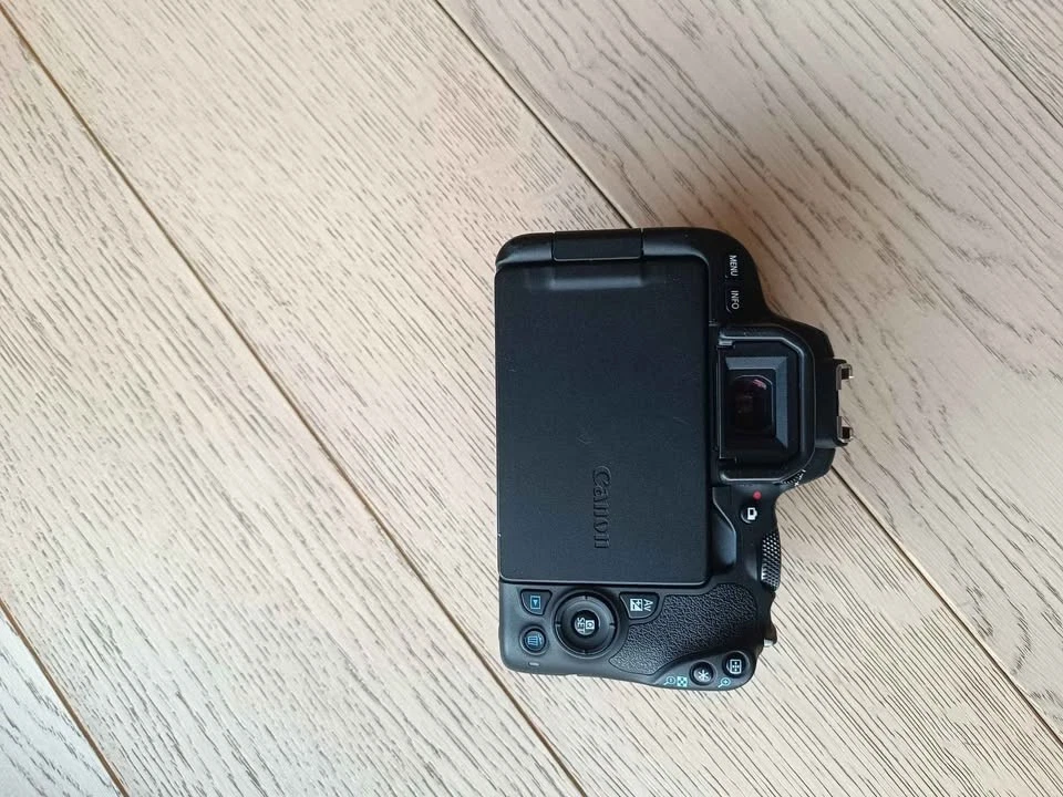 Canon EOS 200D, foto 3 di 5
