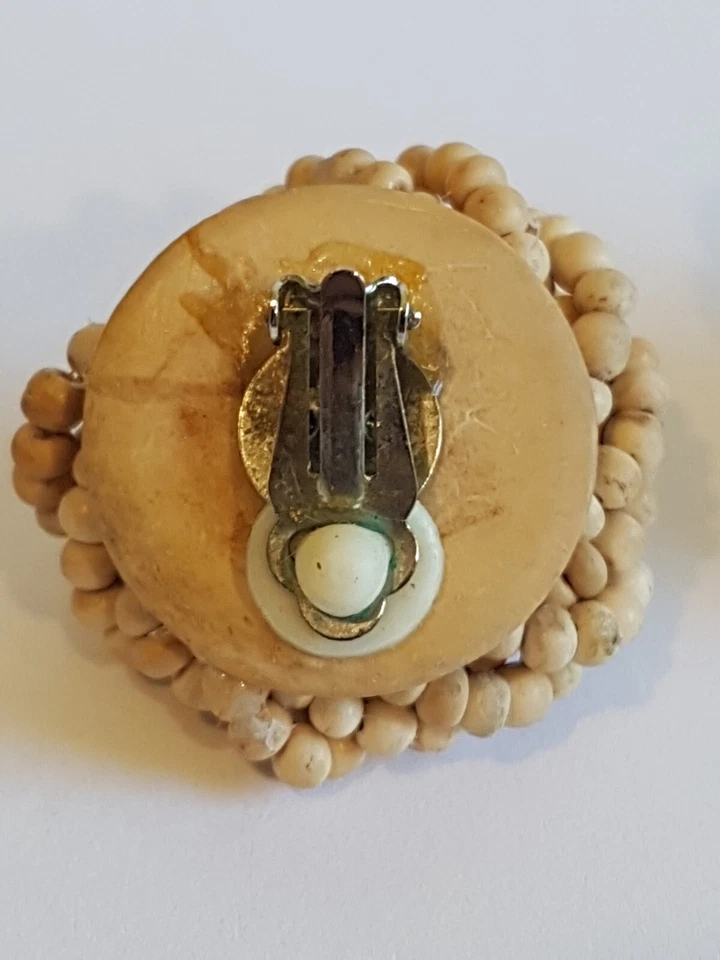 Vintage Wood Seed Bead Knot Clip On Kitsch Statement Costume Fashion Earrings - Image 4 of 4