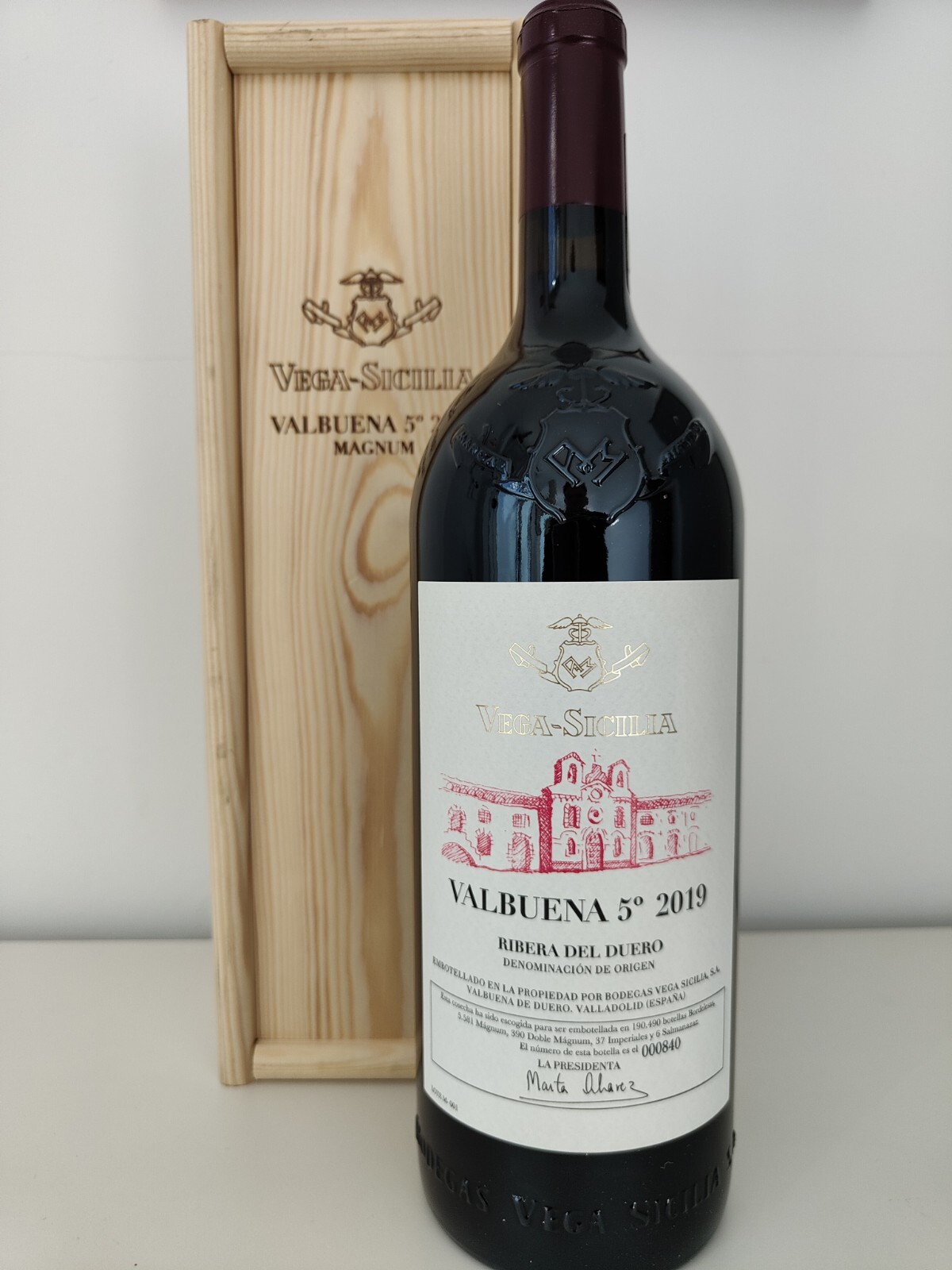 VEGA SICILIA VALBUENA 2019 MAGNUM 1,50 L. CON CAJA DE MADERA