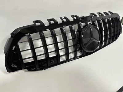 Calandre look AMG GT noir MERCEDES classe A W177 phase 1 de 03/2018 à 2022 logo