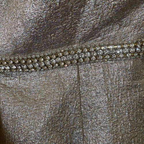 Abito da sera Mac Duggal monospalla metallizzato con volant taglia 2 ostrica $598 - Foto 17 di 21